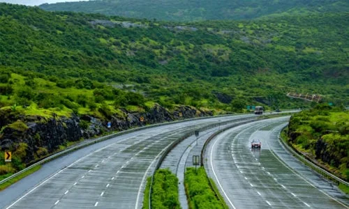 Pune-Bangalore Highway Image